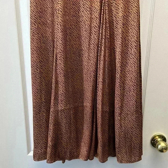 Banana Republic Midi Skirt Satin Godet Tan Brown Black Animal  Print Size 0 NWT - Picture 8 of 16